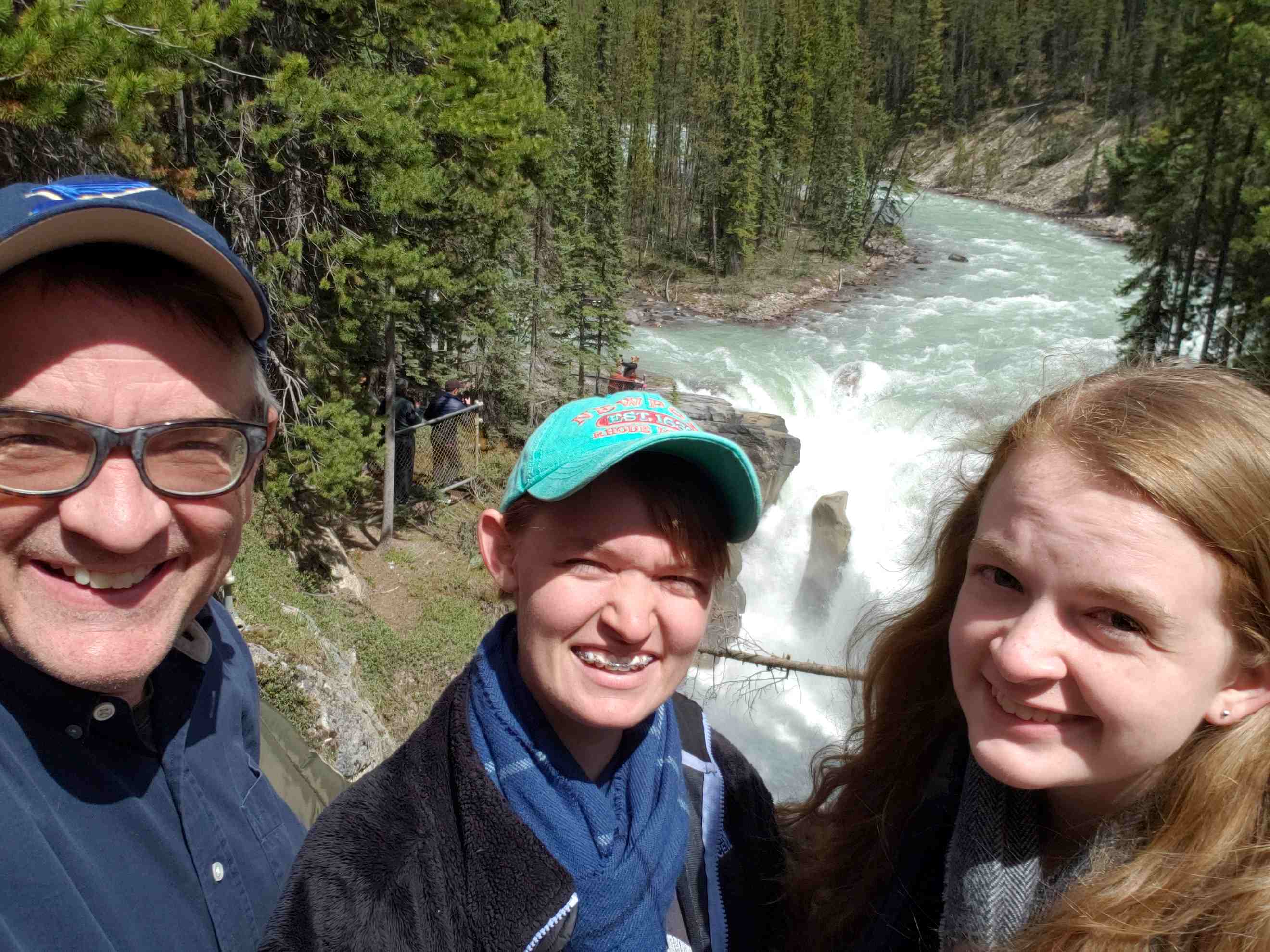 2019-06-06 ALCAN Jasper NP Sunwapta Falls lower.jpg